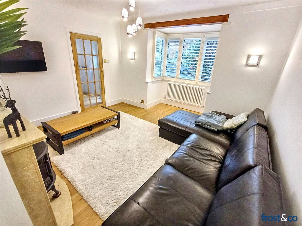 Property photo 3 of 19 Living Room