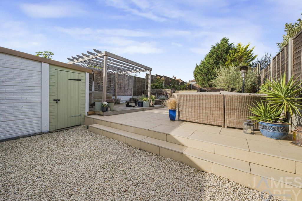 Property photo 3 of 22
