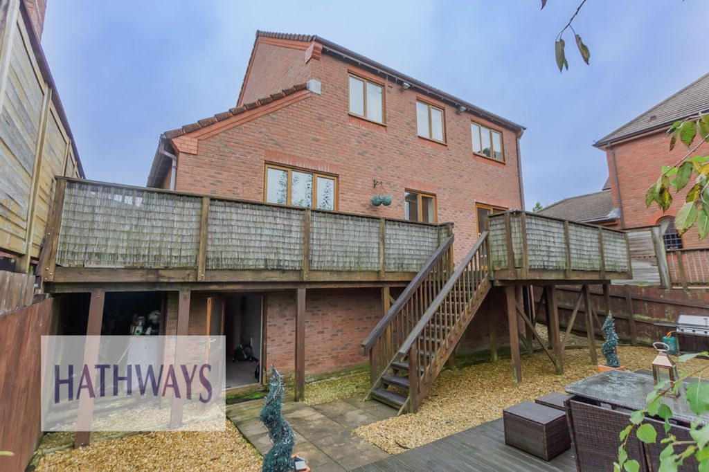 Property photo 3 of 54