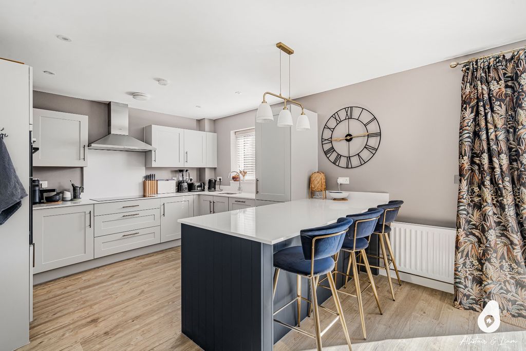 Property photo 3 of 34 5531653
