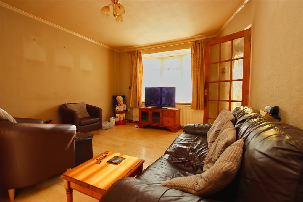 Property photo 3 of 8 Img_3352.Jpg