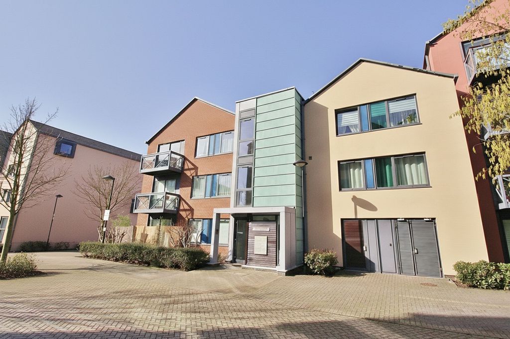 Property photo 2 of 6