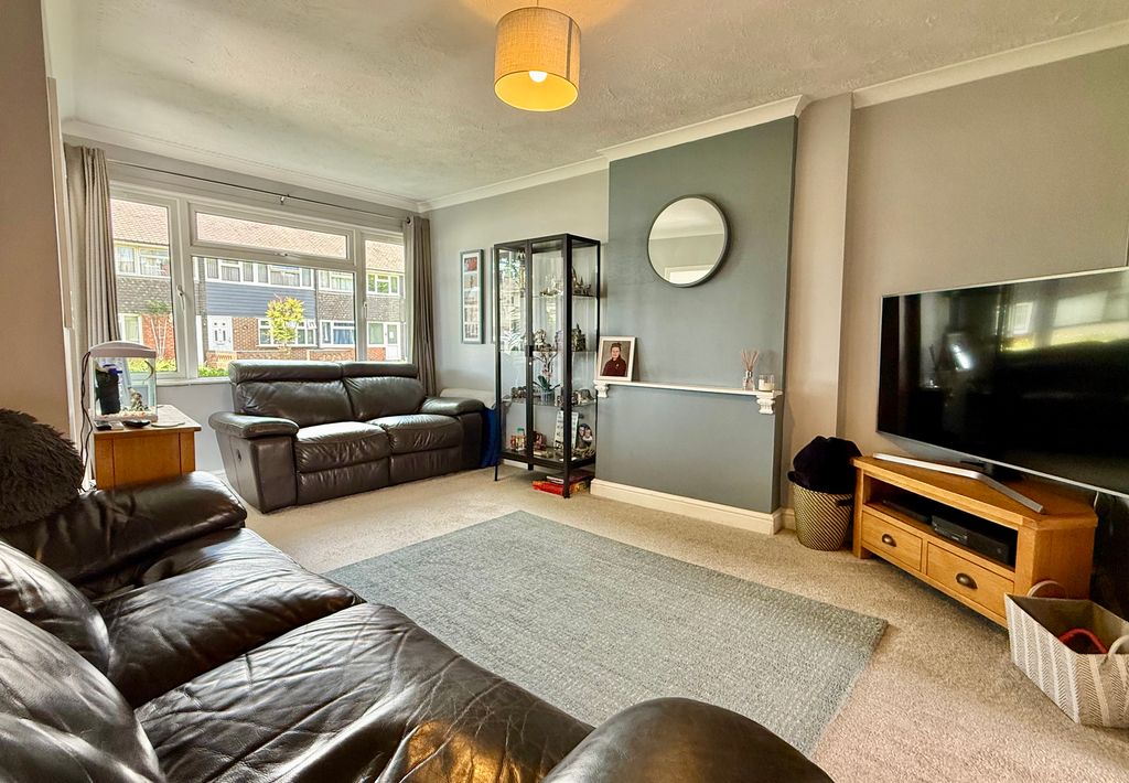 Property photo 2 of 17 Img_2462