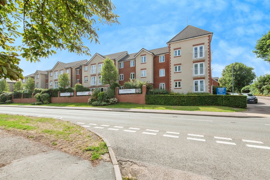 Property photo 1 of 14