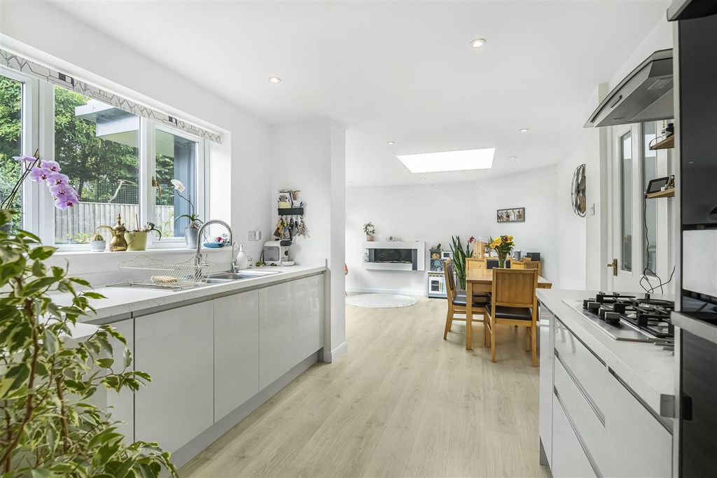 Property photo 2 of 23 5_35087.Jpg