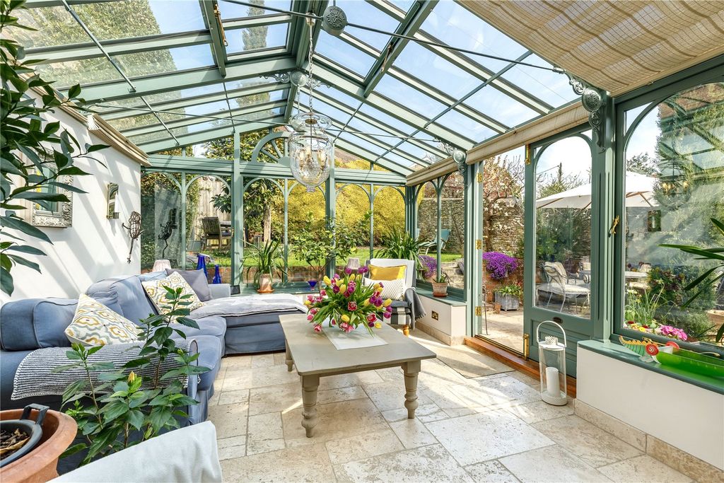 Property photo 2 of 35 Picture No. 26