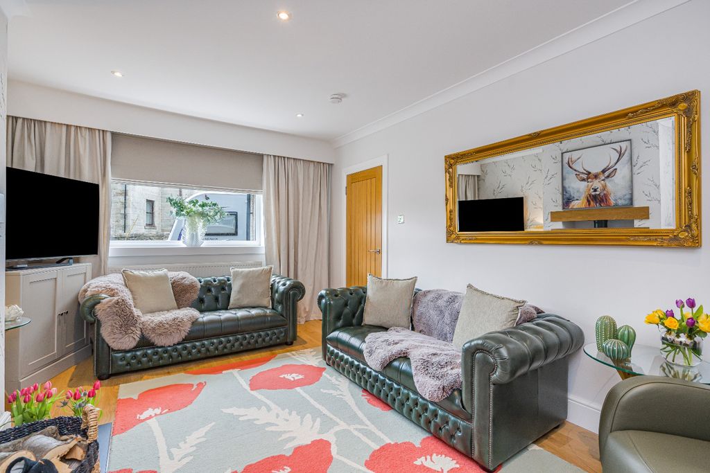 Property photo 2 of 32 5215403