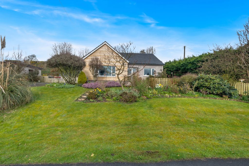 Property photo 1 of 27