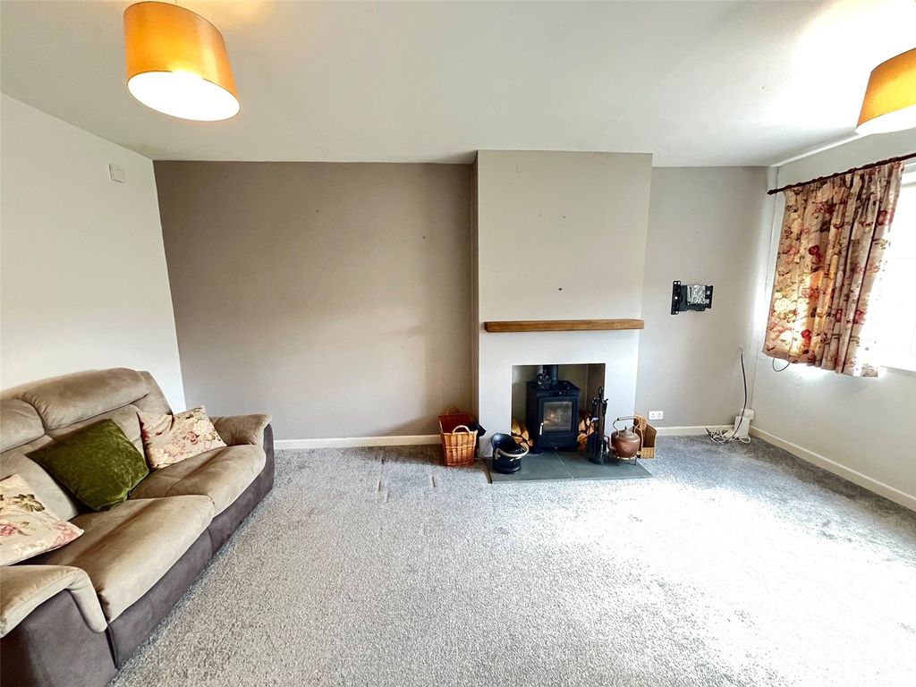 Property photo 2 of 17 Picture No. 05