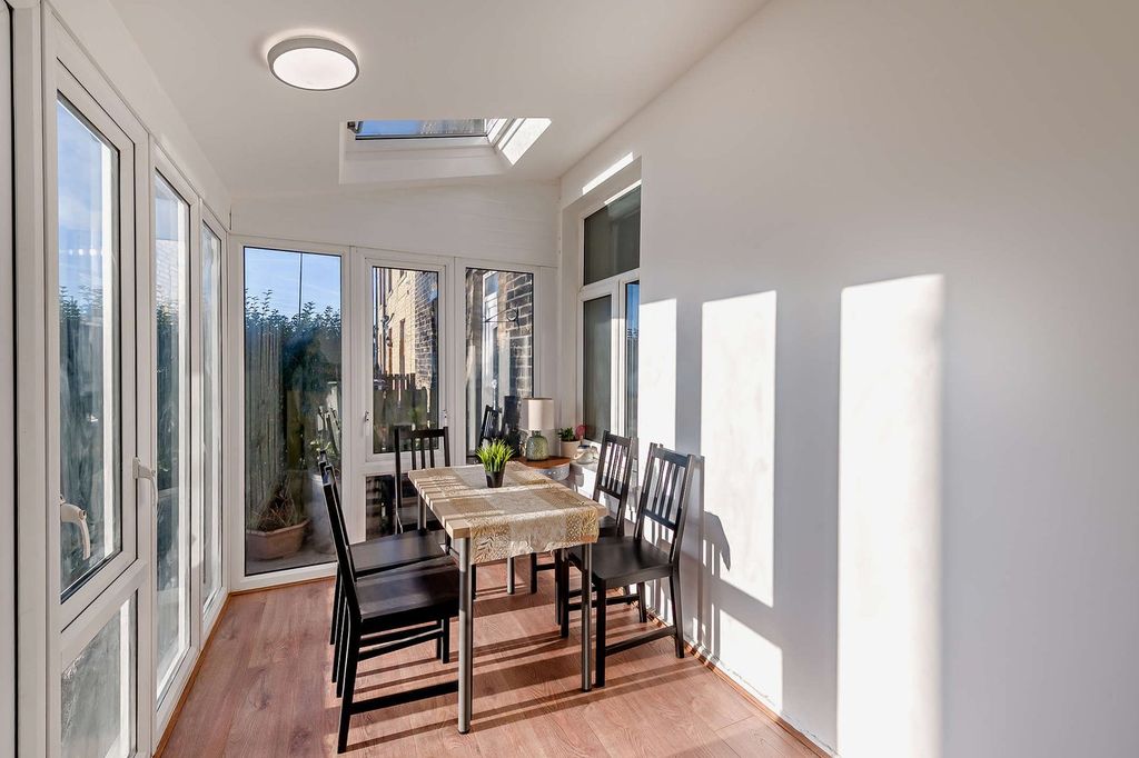 Property photo 3 of 38