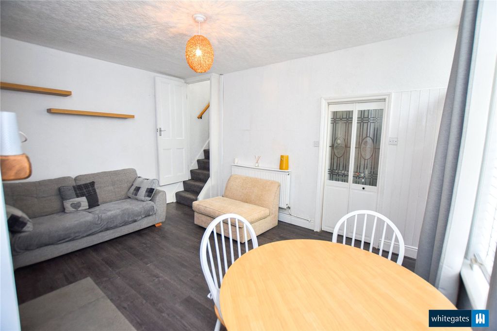 Property photo 3 of 12 Picture No. 14