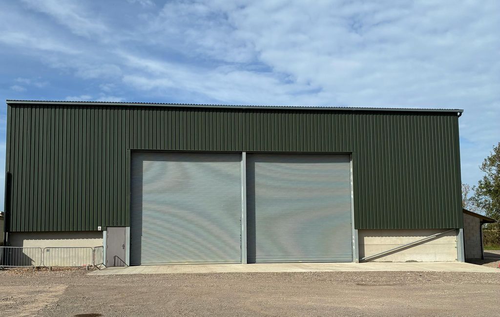 Property photo 1 of 5 Unit_7_Front.Jpg