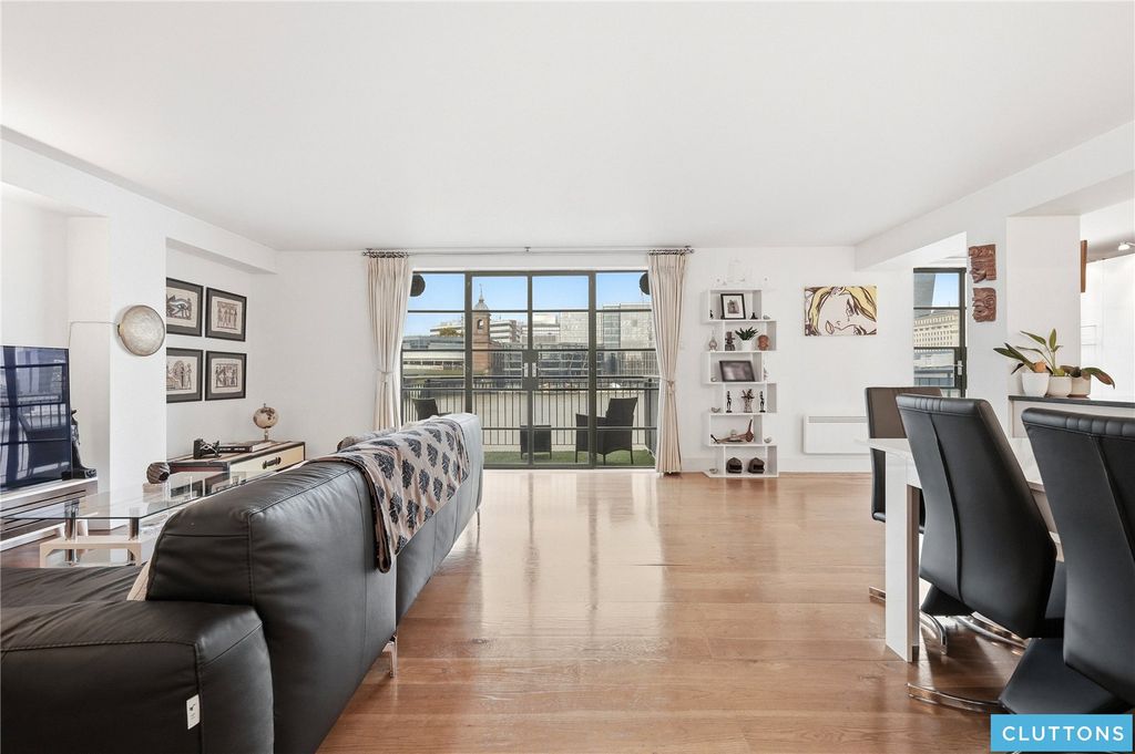 Property photo 1 of 22 Picture No. 18