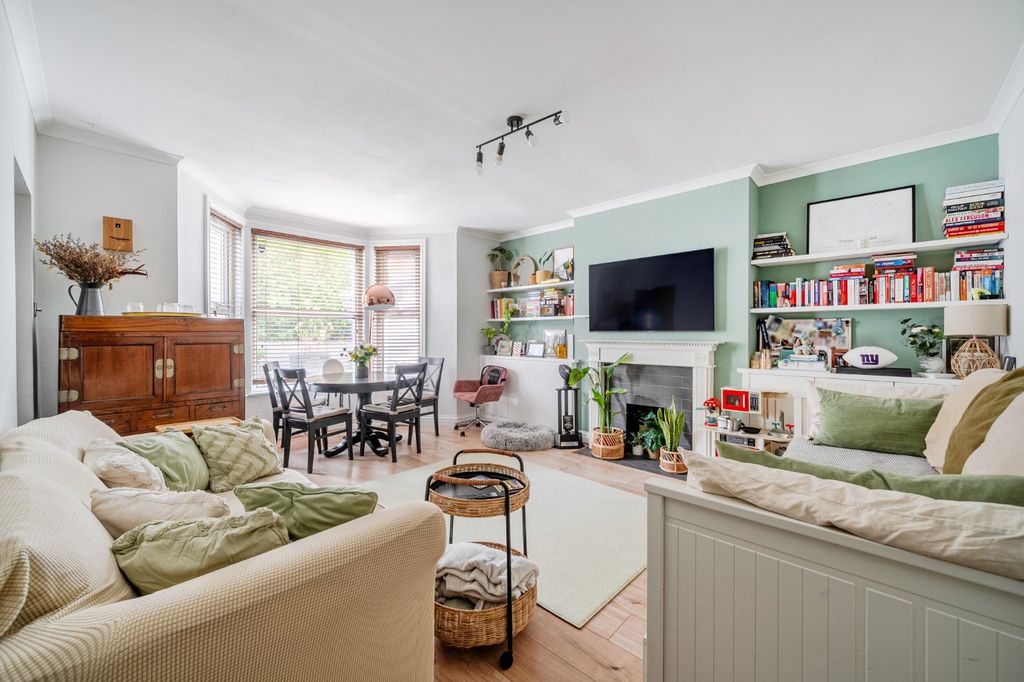 Property photo 1 of 16 Picture No. 08