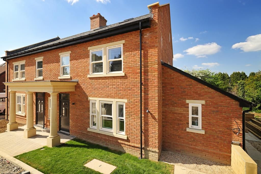 Property photo 1 of 13 No.6-Paddockgrove-Apr26-0165.Jpg