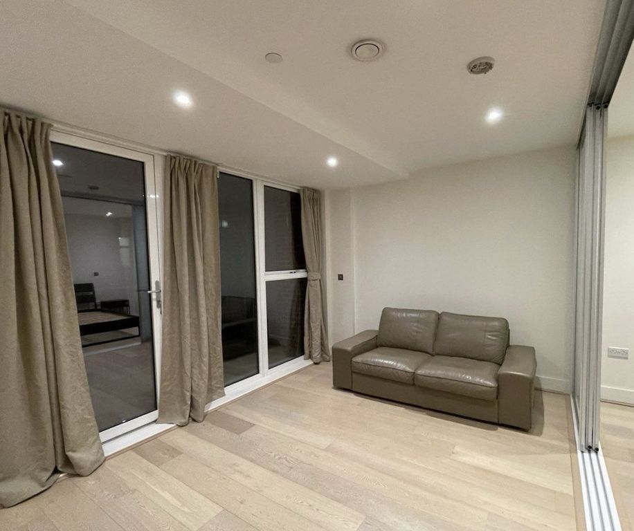 Property photo 2 of 5