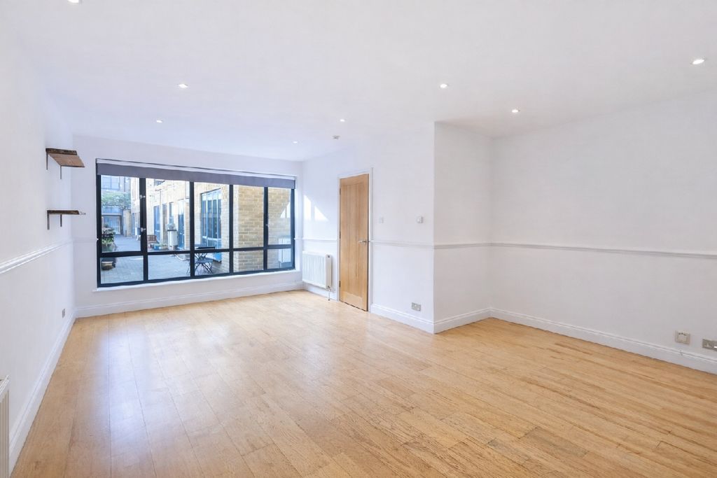 Property photo 1 of 21 Photo 0