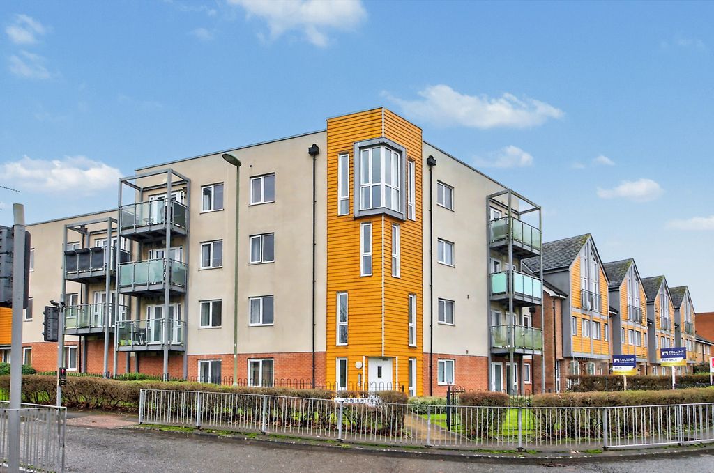 Property photo 1 of 11 Front