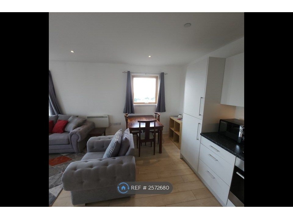 Property photo 3 of 11