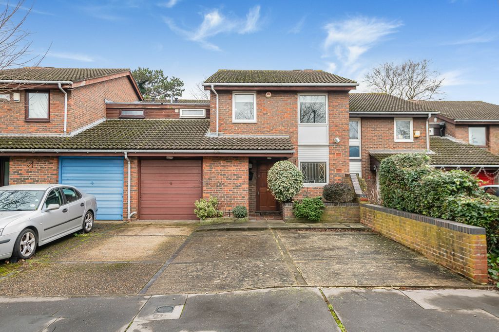 Property photo 1 of 30