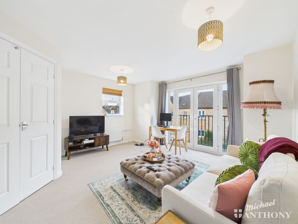 Property photo 2 of 7 Cam02773G0-Pr0383-Still011