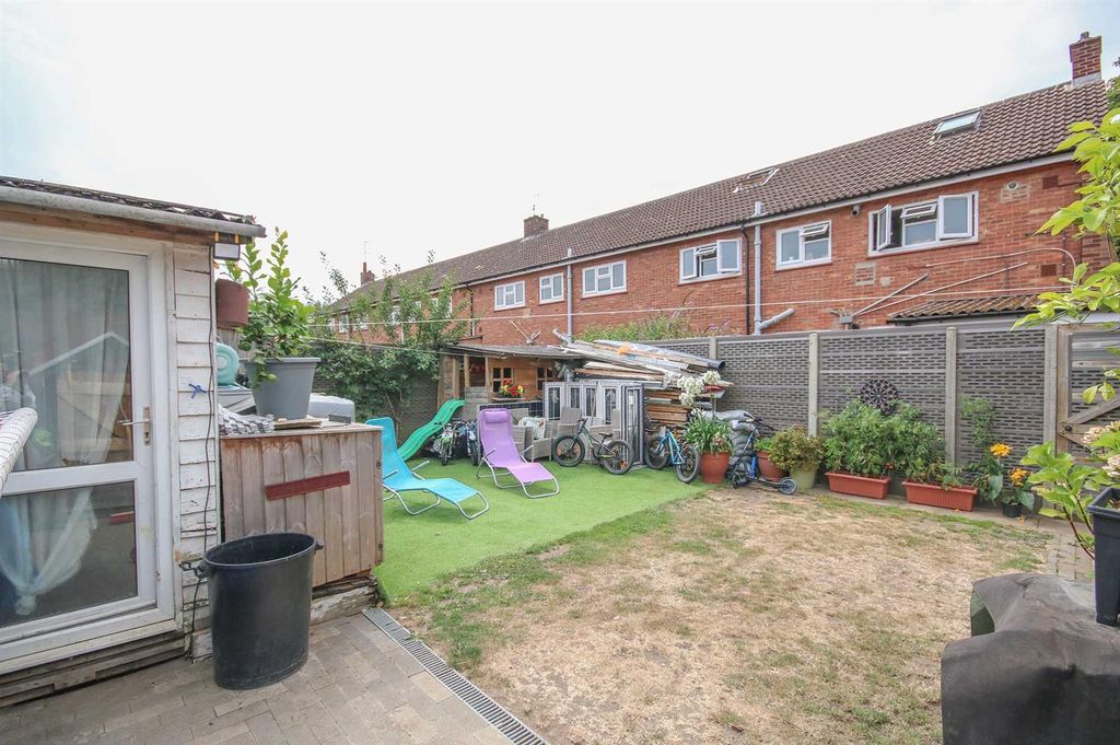 Property photo 3 of 16 Img_5562.Jpg