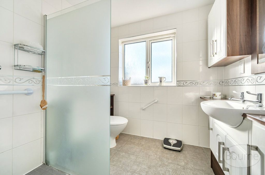 Additional image 18 of 4 bed detached house for saleThe Causeway, Petersfield, Hampshire GU31