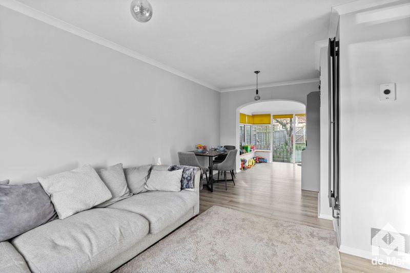 Property photo 3 of 12 Photo 9