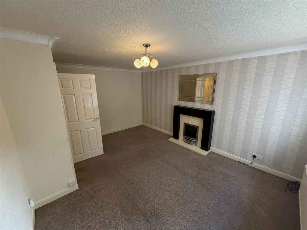 Property photo 2 of 8 Img_2476.Jpg