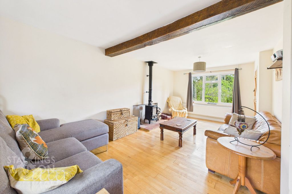 Property photo 2 of 29