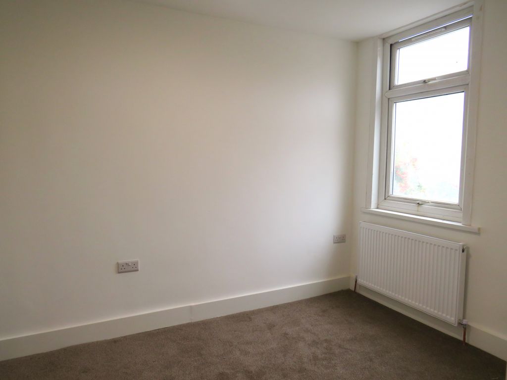 Property photo 3 of 4 Room