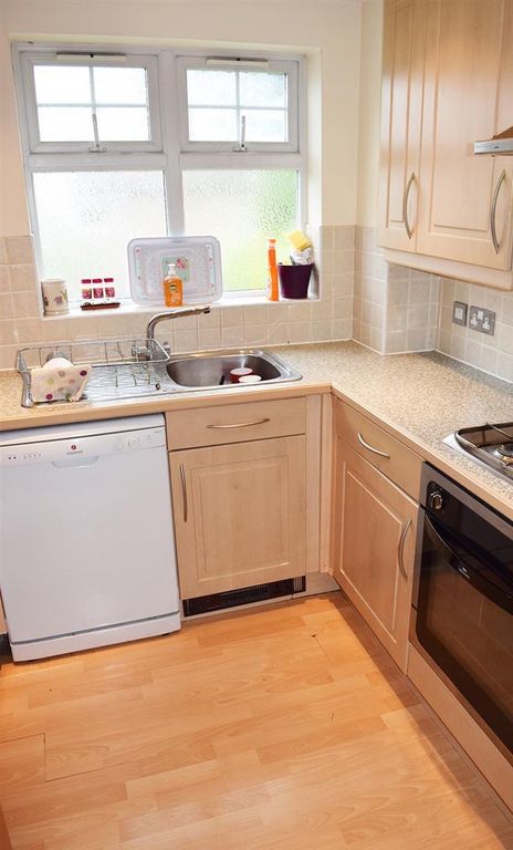 Property photo 2 of 6 1947672