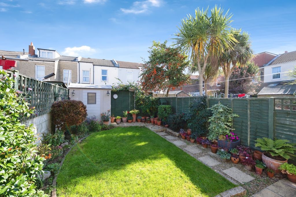 Property photo 3 of 15 Photo