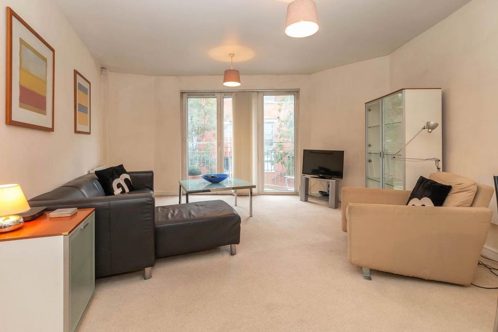 Property photo 2 of 11 Living Area