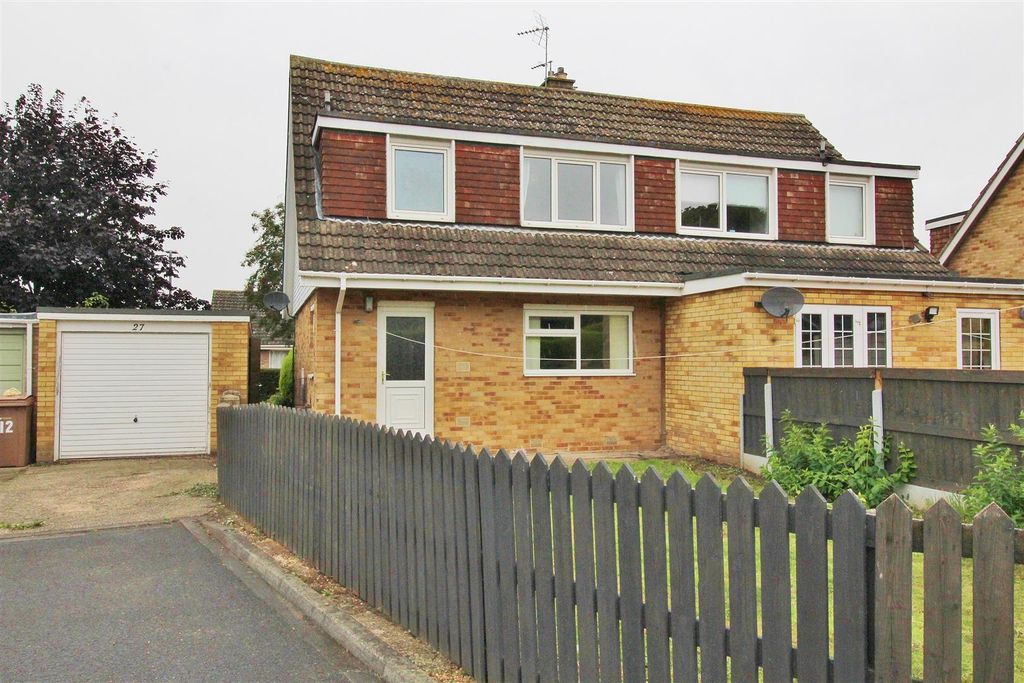 Property photo 1 of 11 Front