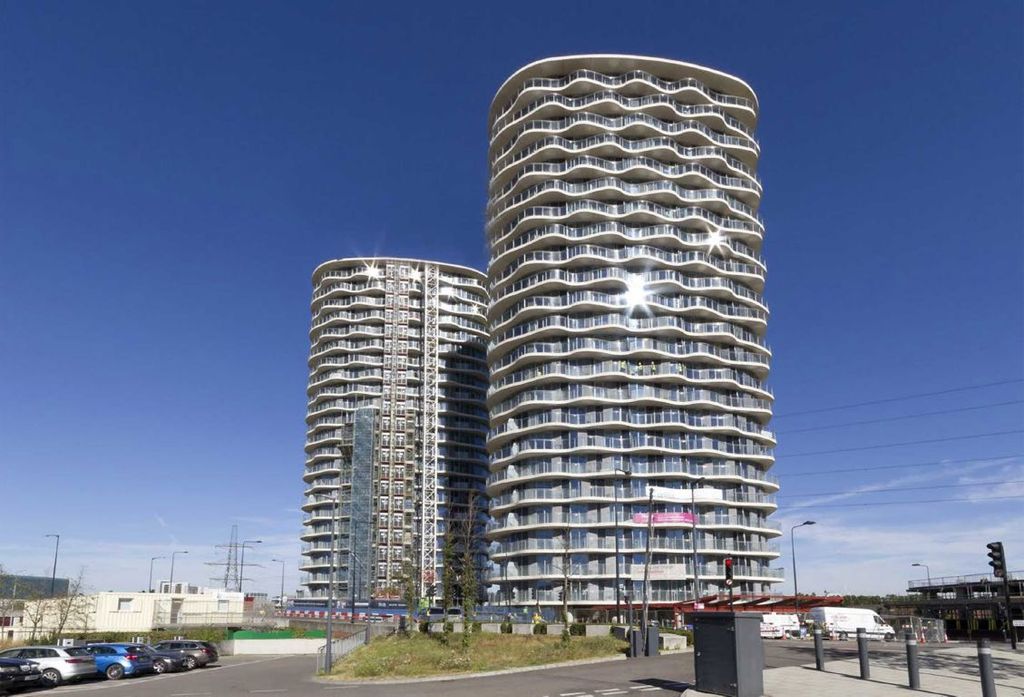 Property photo 1 of 3