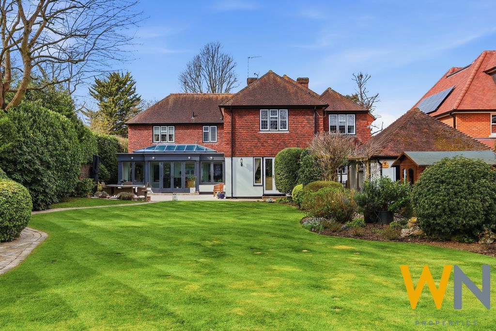 Property photo 3 of 67 Photo 71