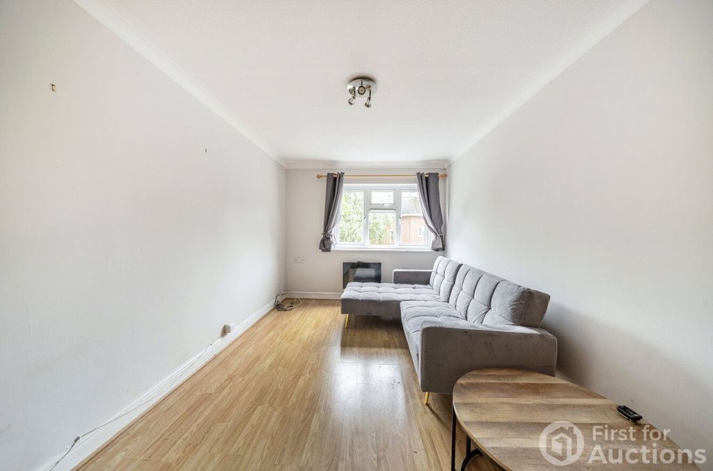 Property photo 2 of 10 2