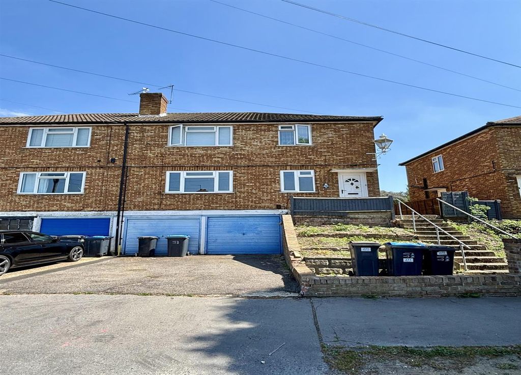 Property photo 1 of 4 Front 2.Jpg
