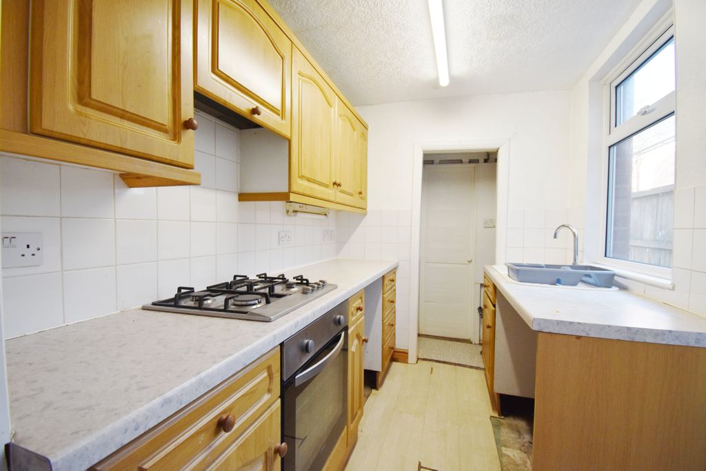 Property photo 2 of 8