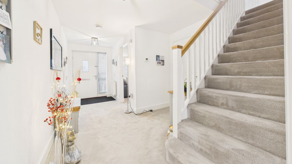 Additional image 8 of 5 bed detached house for saleGlenluce Drive, Bishopton PA7