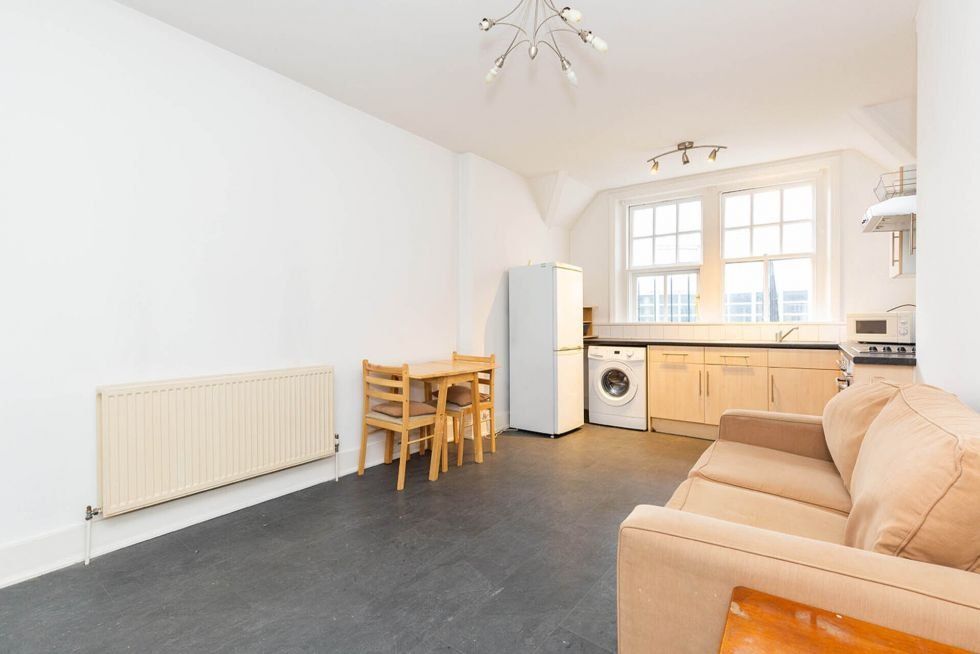 Property photo 2 of 10