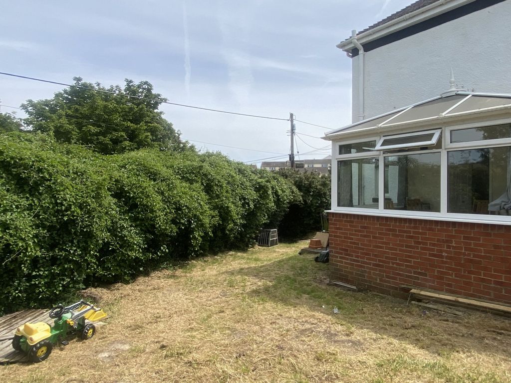 Property photo 2 of 13 Photo 2