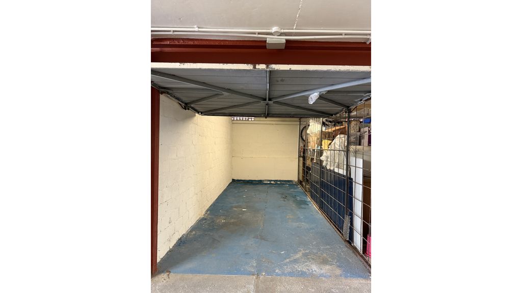 Property photo 2 of 3