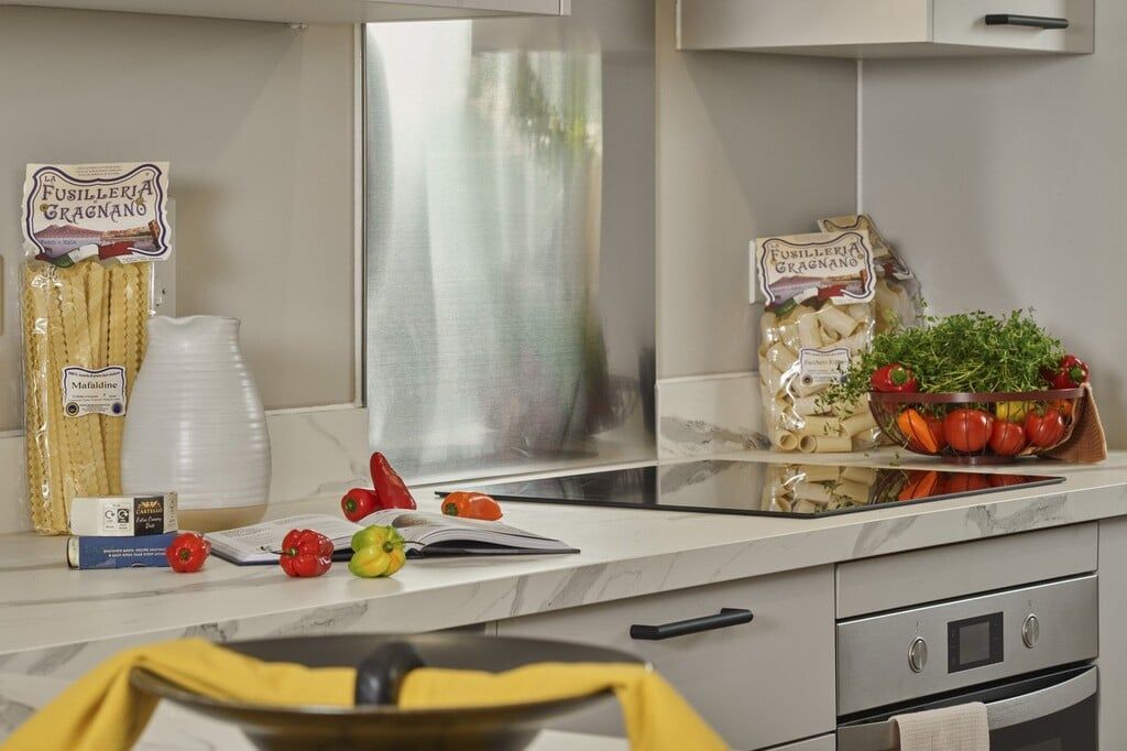 Property photo 2 of 6 Oakham Kitchen Spec