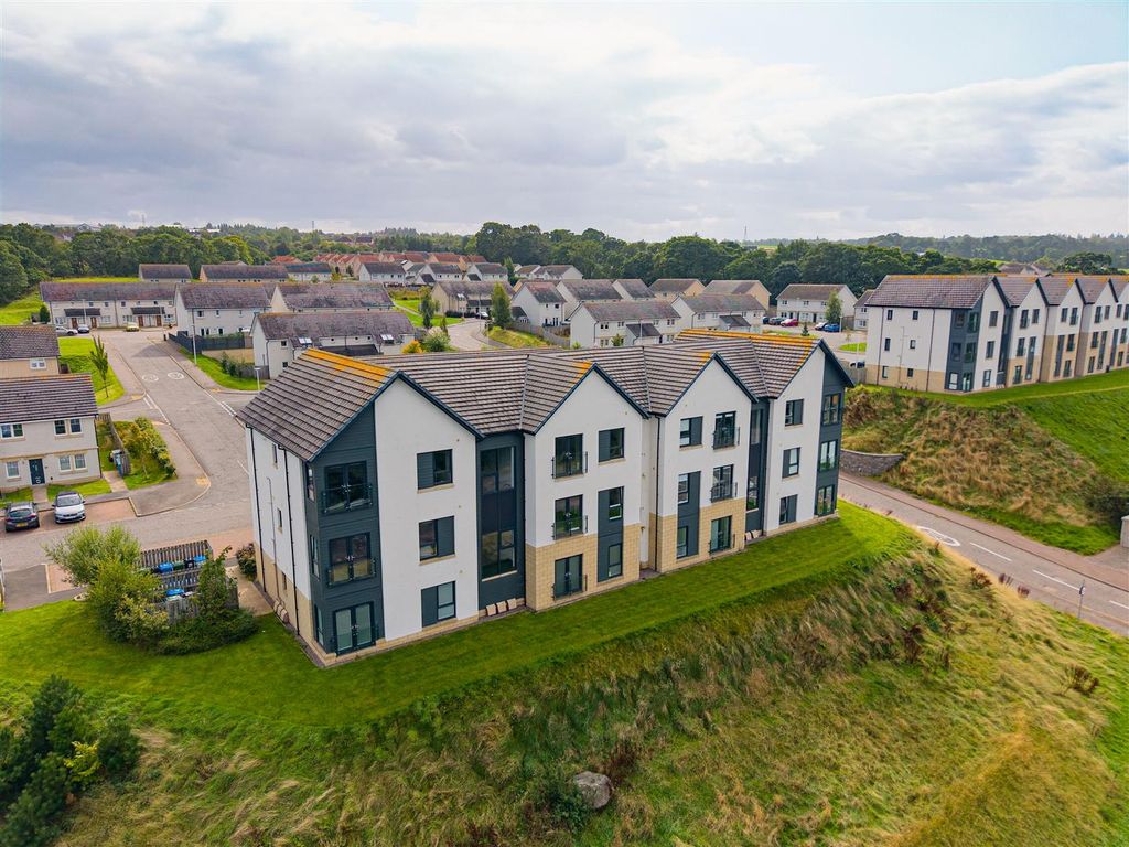 Property photo 1 of 18 Flats-2.Jpg