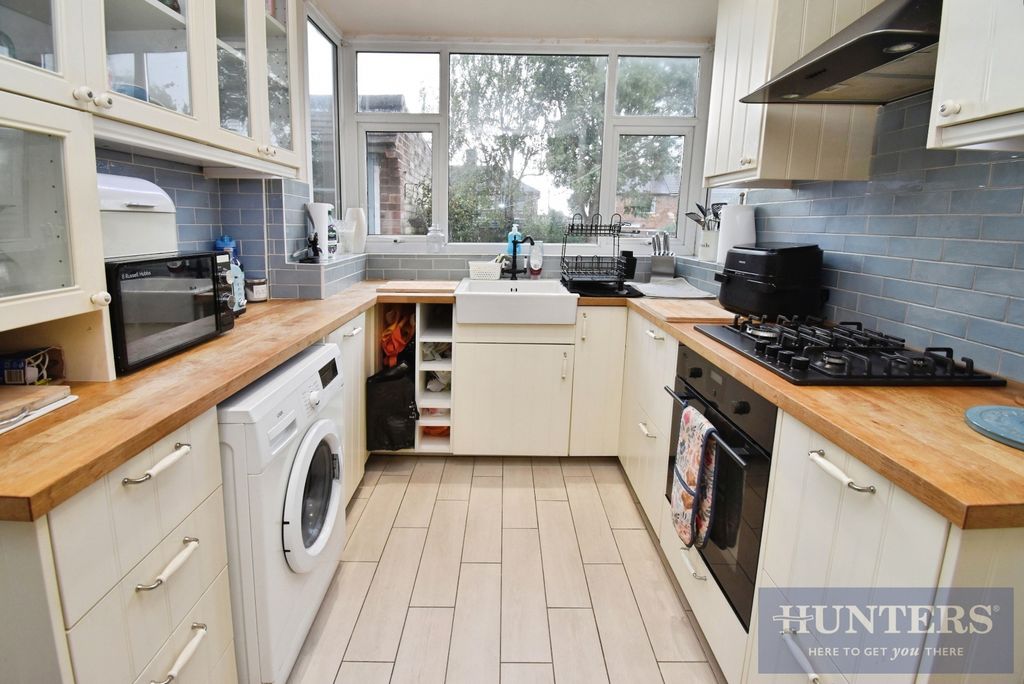 Property photo 3 of 17 Pbox-Img.Jpg