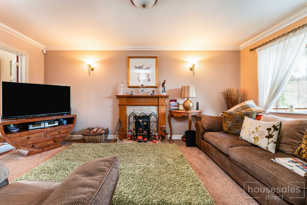 Property photo 3 of 19
