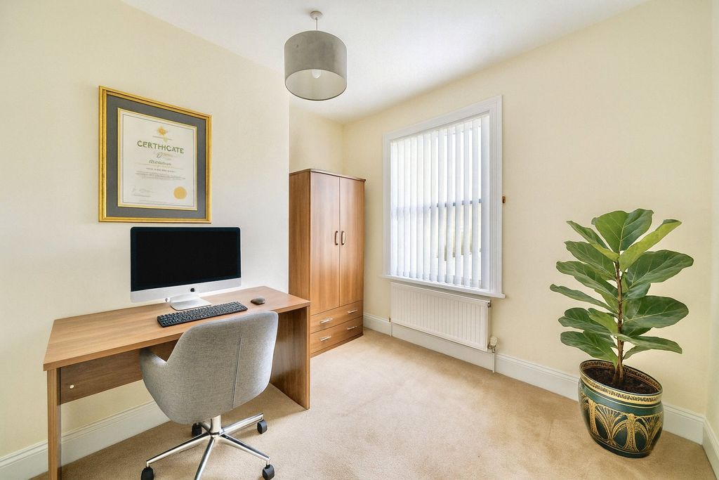 Property photo 3 of 7 Picture No. 48