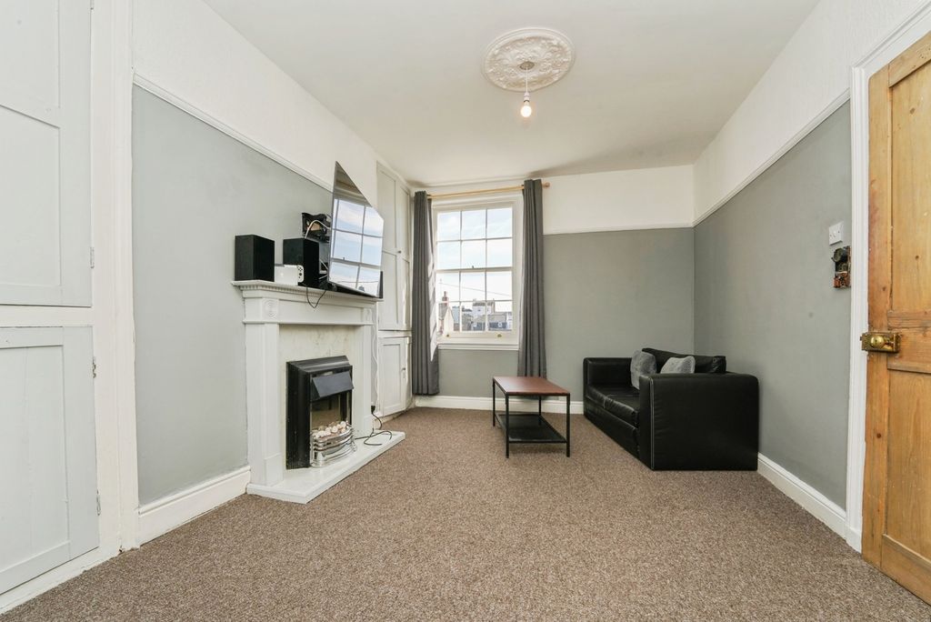 Property photo 2 of 8 Living Room